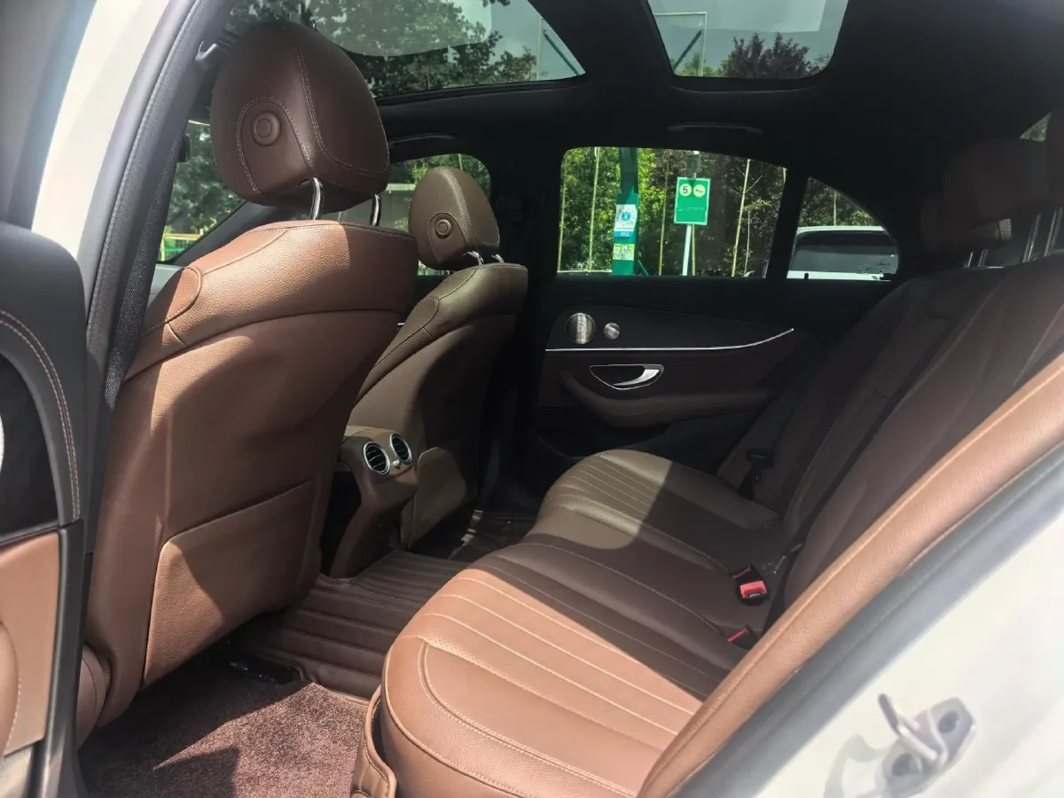 2022 Mercedes-Benz E Class 2.0T 258HP L4 9AT,autocango,china used car exporter,china ev exporter,chinese used car exporter,chinese used ev exporter