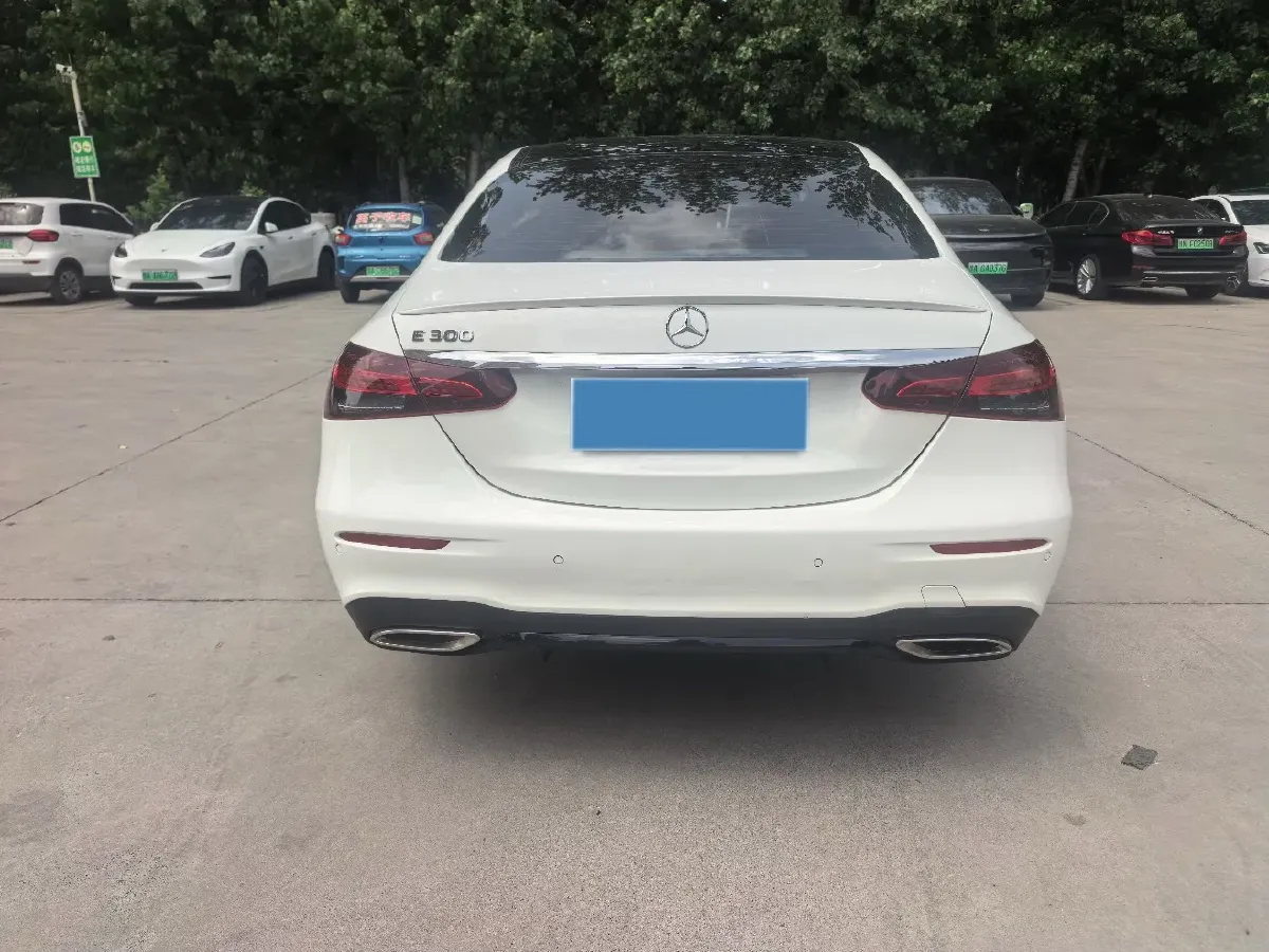 2022 Mercedes-Benz E Class 2.0T 258HP L4 9AT,autocango,china used car exporter,china ev exporter,chinese used car exporter,chinese used ev exporter