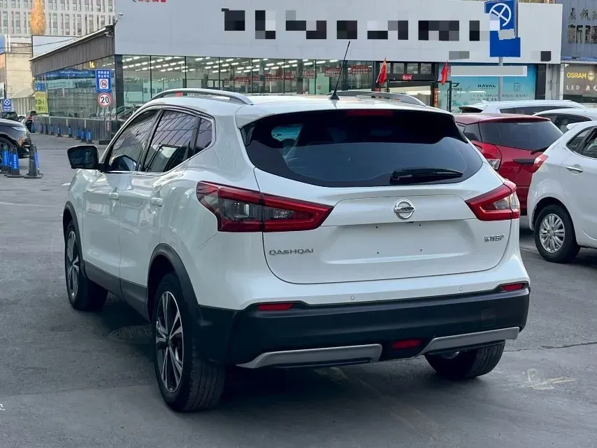 2022 Nissan Qashqai 2.0L 151HP L4 CVT,autocango,china used car exporter,china ev exporter,chinese used car exporter,chinese used ev exporter