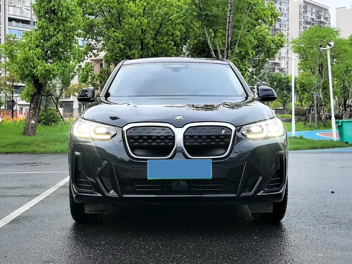 2024 BMW iX3 BEV 80KWH,autocango,china used car exporter,china ev exporter,chinese used car exporter,chinese used ev exporter
