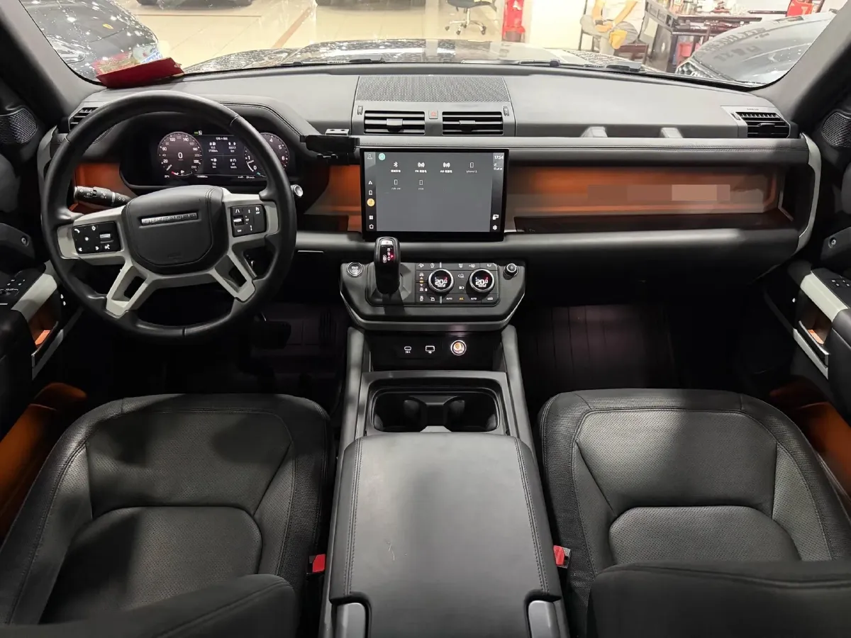 2023 Land Rover Defender 3.0T 400HP L6 8AT,autocango,china used car exporter,china ev exporter,chinese used car exporter,chinese used ev exporter