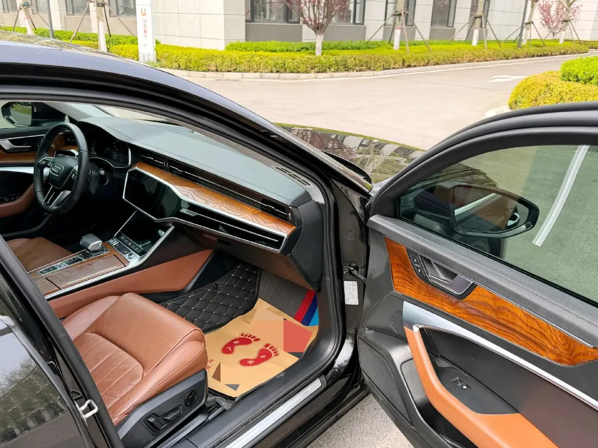 2019 Mercedes-Benz E Class 1.5T 184HP L4 9AT,autocango,china used car exporter,china ev exporter,chinese used car exporter,chinese used ev exporter