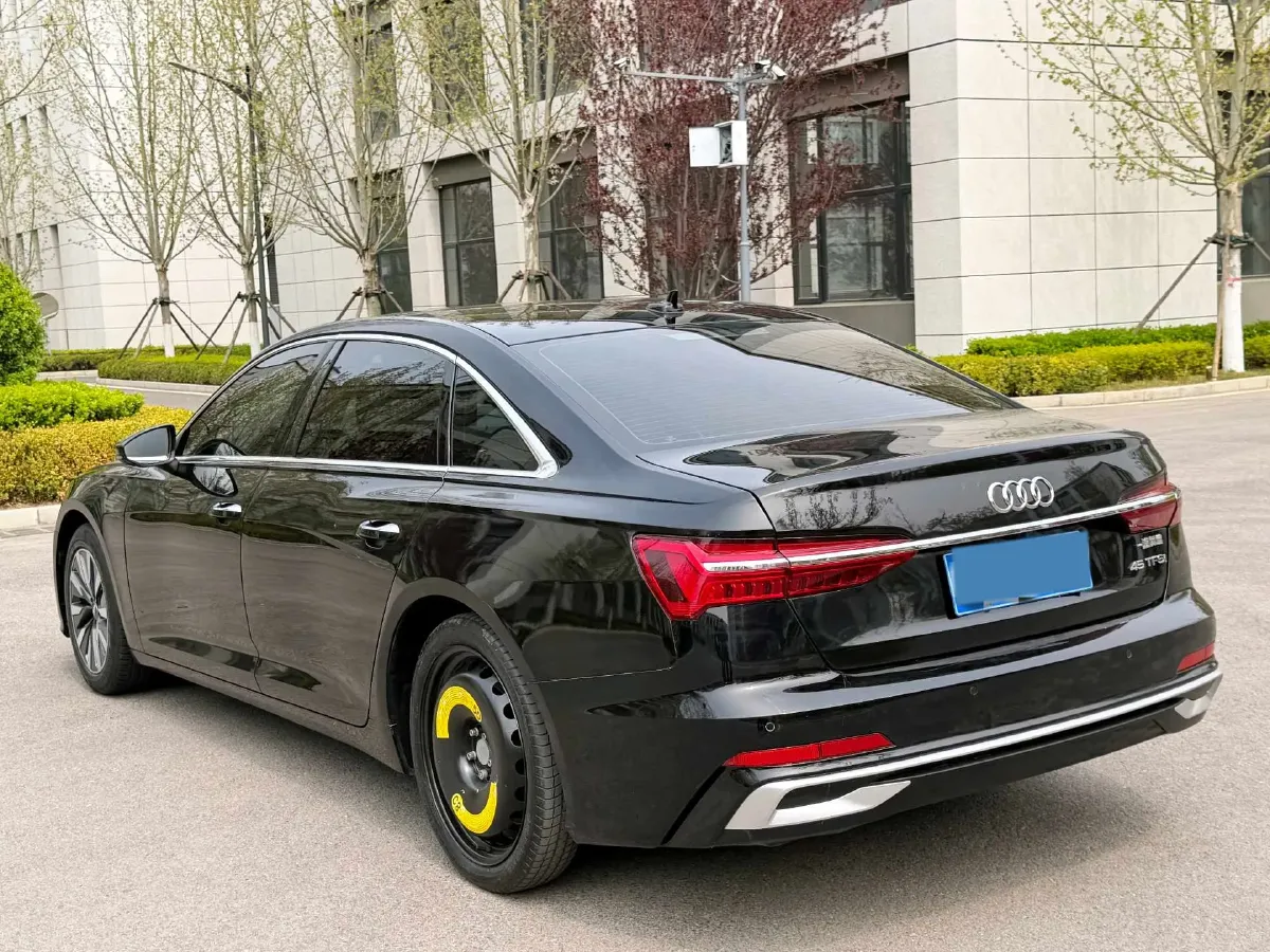 2019 Mercedes-Benz E Class 1.5T 184HP L4 9AT,autocango,china used car exporter,china ev exporter,chinese used car exporter,chinese used ev exporter