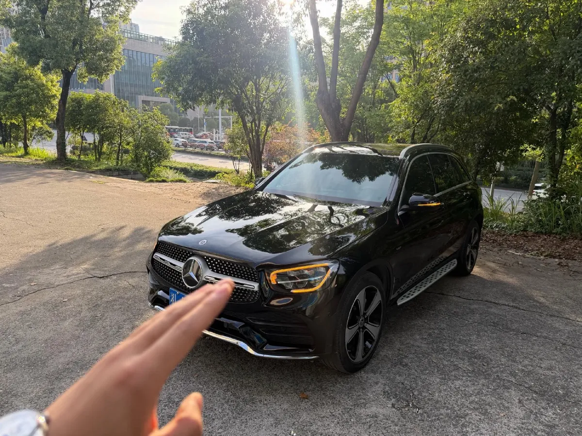 2022 Mercedes-Benz GLC Class 2.0T 258HP L4 9AT,autocango,china used car exporter,china ev exporter,chinese used car exporter,chinese used ev exporter