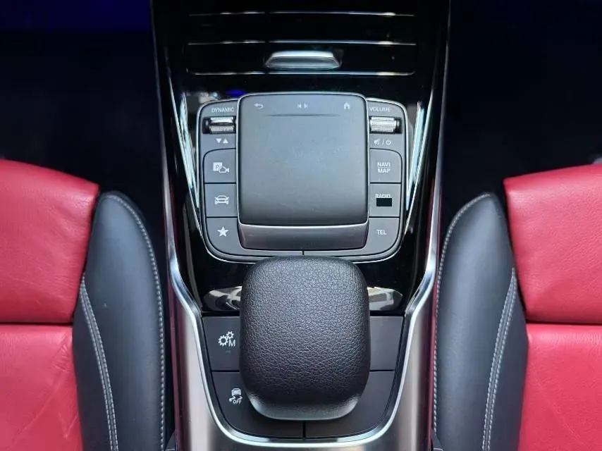 2020 Mercedes-Benz A AMG 2.0T 306HP L4 7DCT,autocango,china used car exporter,china ev exporter,chinese used car exporter,chinese used ev exporter