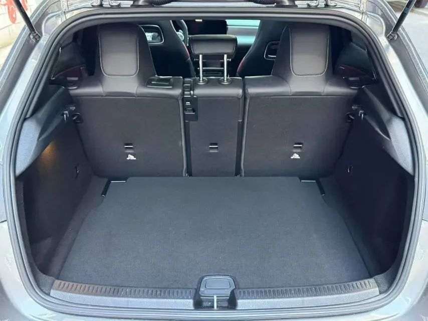 2020 Mercedes-Benz A AMG 2.0T 306HP L4 7DCT,autocango,china used car exporter,china ev exporter,chinese used car exporter,chinese used ev exporter