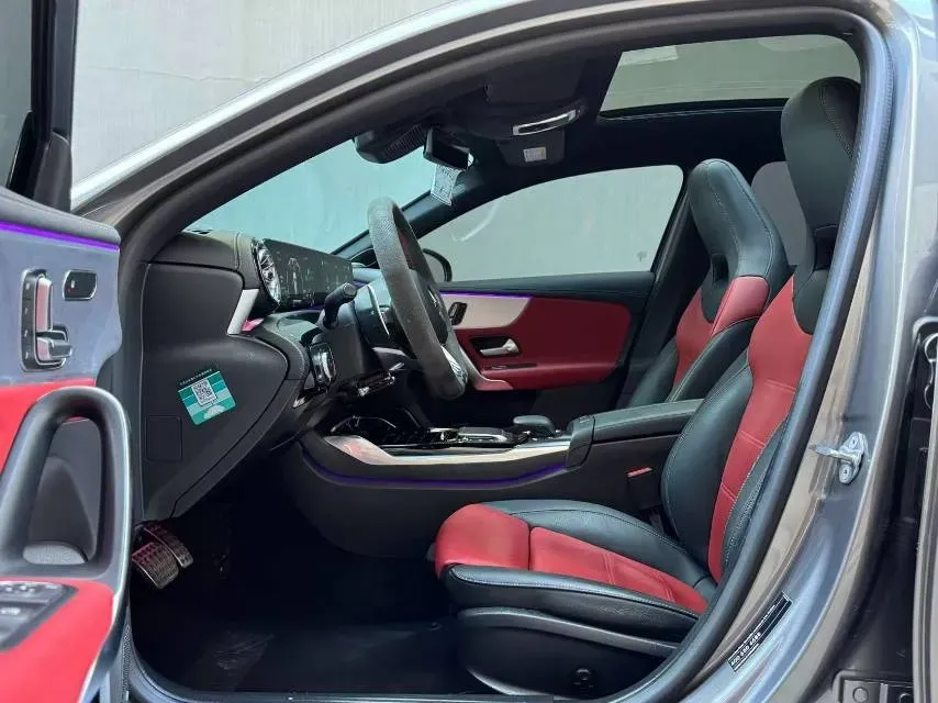 2020 Mercedes-Benz A AMG 2.0T 306HP L4 7DCT,autocango,china used car exporter,china ev exporter,chinese used car exporter,chinese used ev exporter