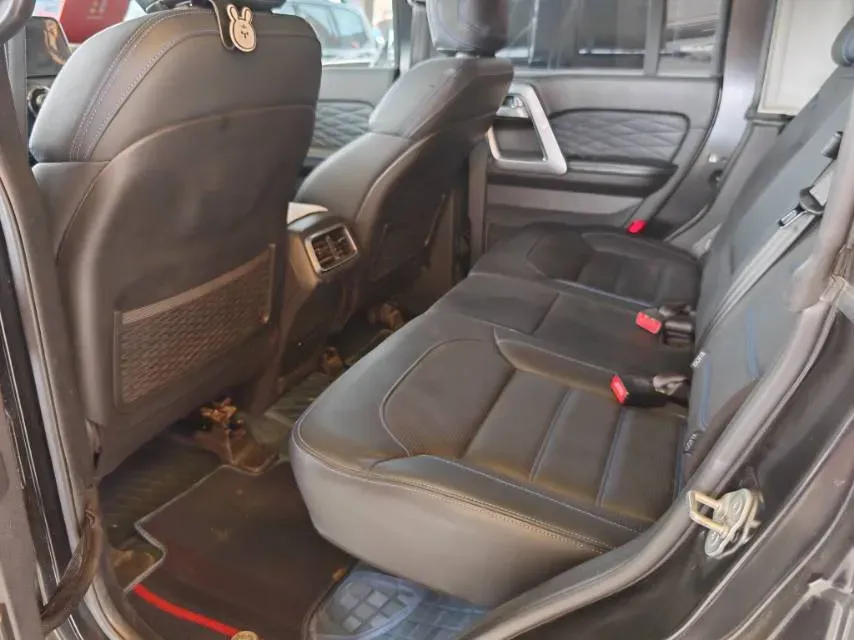 2023 Beijing BJ40 2.0T 163HP L4 8AT,autocango,china used car exporter,china ev exporter,chinese used car exporter,chinese used ev exporter