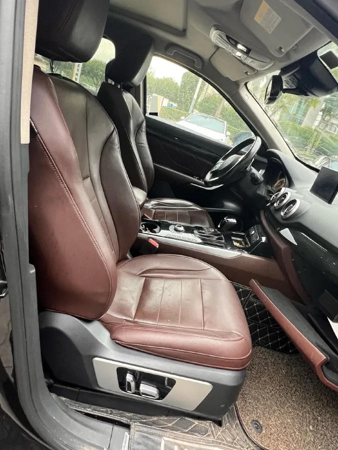 2017 WEY VV7 2.0T 234HP L4 7DCT,autocango,china used car exporter,china ev exporter,chinese used car exporter,chinese used ev exporter