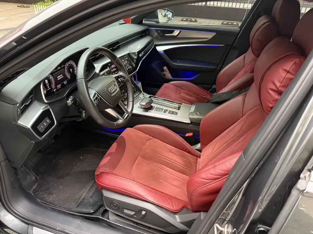 2021 Audi A6L 2.0T 224HP L4 7DCT,autocango,china used car exporter,china ev exporter,chinese used car exporter,chinese used ev exporter