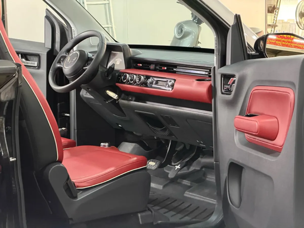 2022 WuLing HongGuang MINI EV BEV 26.5KWH,autocango,china used car exporter,china ev exporter,chinese used car exporter,chinese used ev exporter