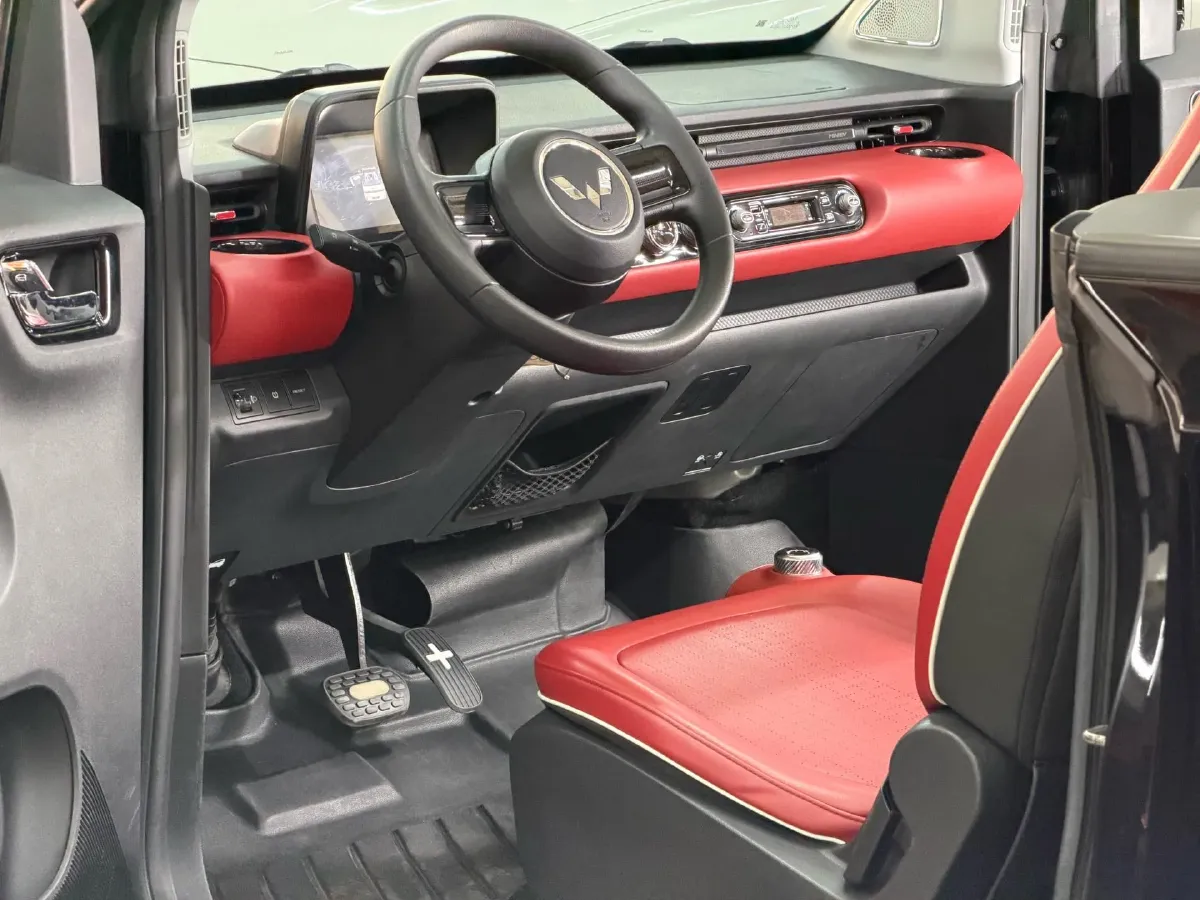 2022 WuLing HongGuang MINI EV BEV 26.5KWH,autocango,china used car exporter,china ev exporter,chinese used car exporter,chinese used ev exporter