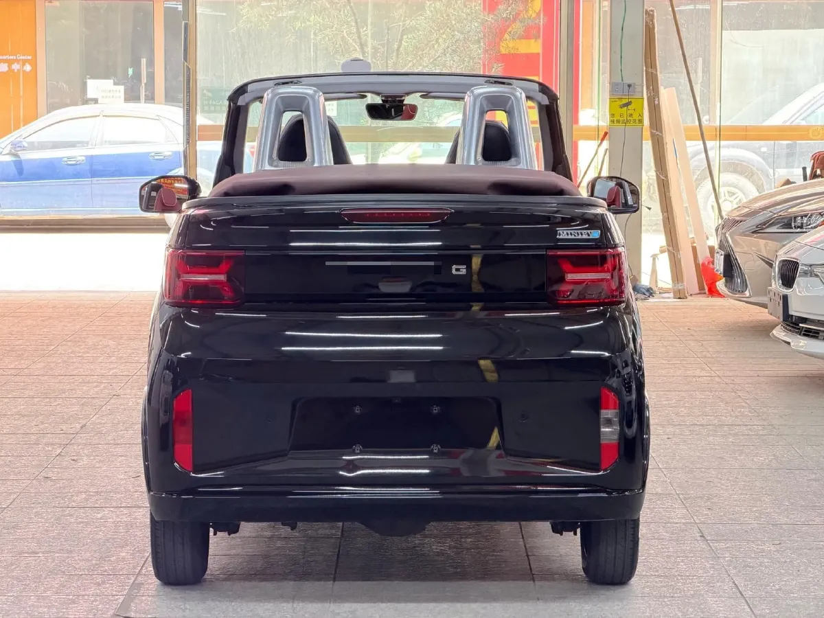 2022 WuLing HongGuang MINI EV BEV 26.5KWH,autocango,china used car exporter,china ev exporter,chinese used car exporter,chinese used ev exporter