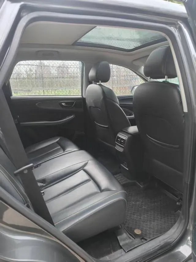 2021 Roewe RX5 1.5T 181HP L4 7DCT,autocango,china used car exporter,china ev exporter,chinese used car exporter,chinese used ev exporter