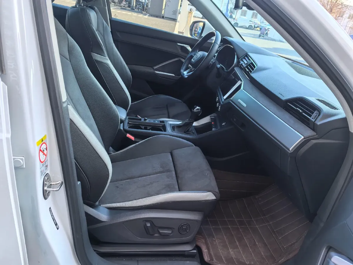 2021 Audi Q3 1.4T 150HP L4 7DCT,autocango,china used car exporter,china ev exporter,chinese used car exporter,chinese used ev exporter