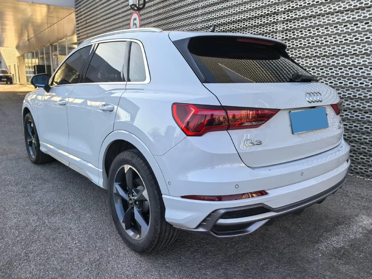 2021 Audi Q3 1.4T 150HP L4 7DCT,autocango,china used car exporter,china ev exporter,chinese used car exporter,chinese used ev exporter