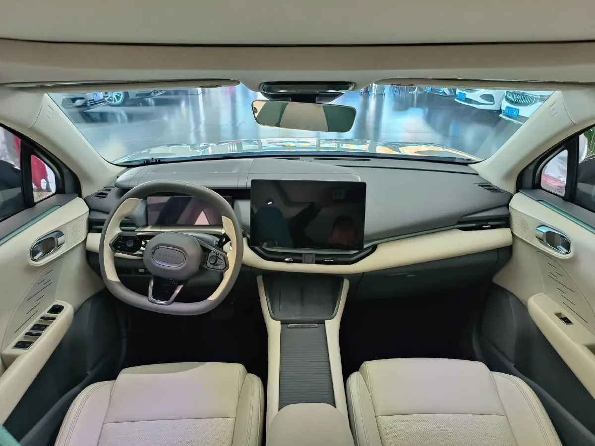 2023 LYNK&CO 06 EM-P 1.5L 120HP L4 3DHT PHEV 19.09KWH,autocango,china used car exporter,china ev exporter,chinese used car exporter,chinese used ev exporter