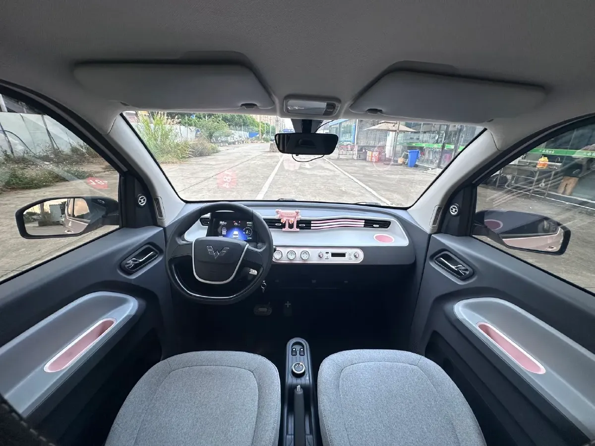 2021 WuLing HongGuang MINI EV BEV 13.8KWH,autocango,china used car exporter,china ev exporter,chinese used car exporter,chinese used ev exporter