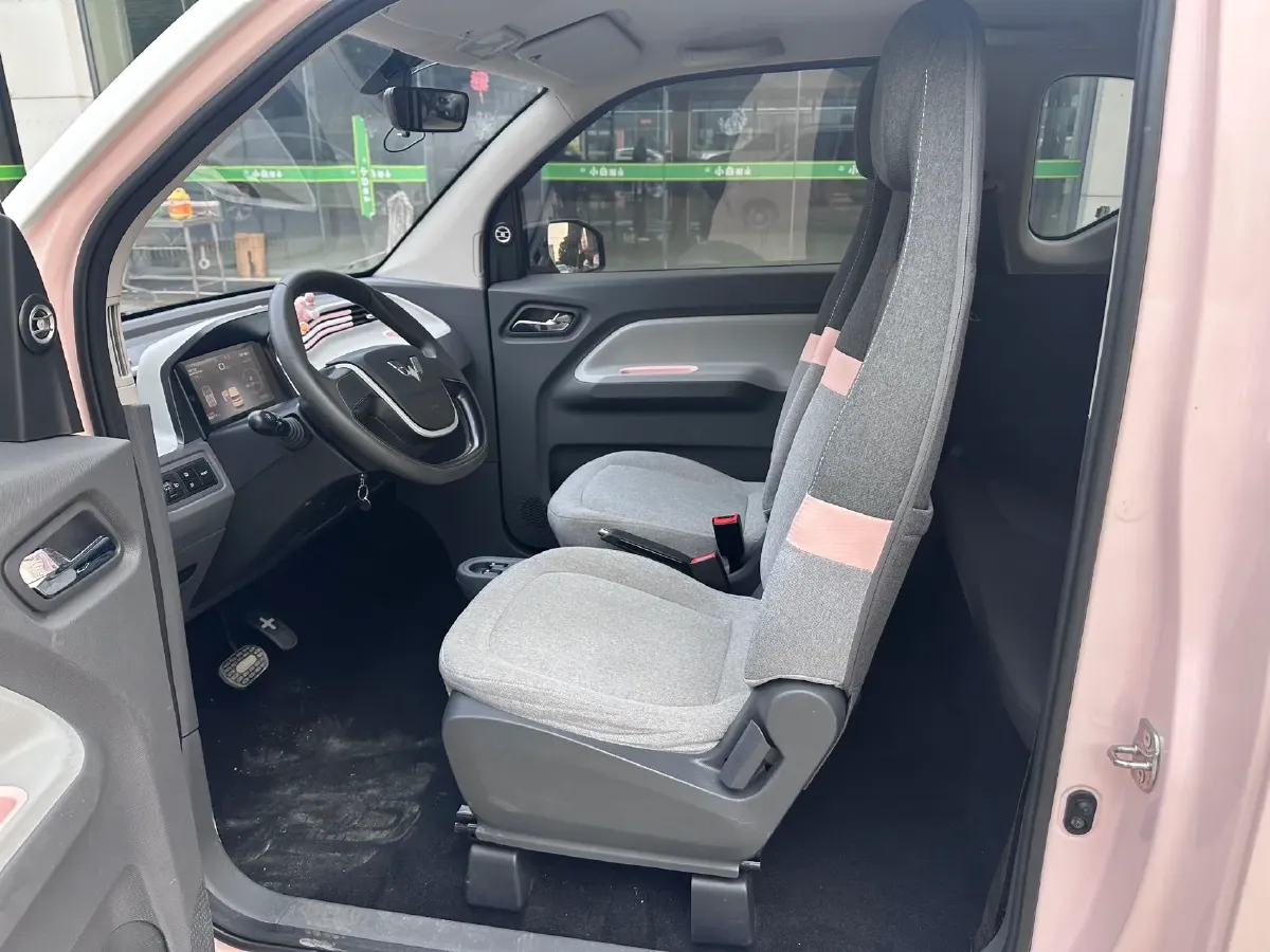 2021 WuLing HongGuang MINI EV BEV 13.8KWH,autocango,china used car exporter,china ev exporter,chinese used car exporter,chinese used ev exporter