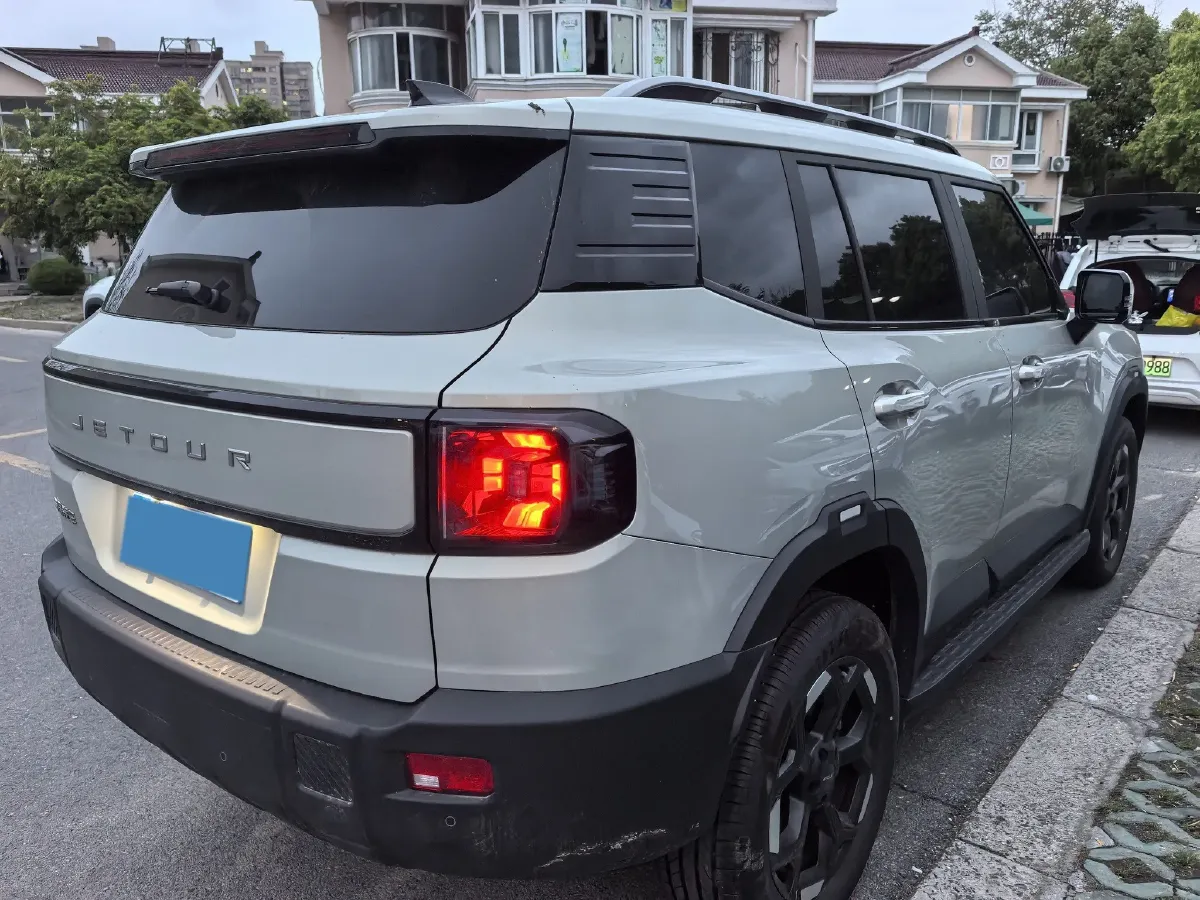 2025 Jetour Traveller 1.5T 184HP L4 7DCT,autocango,china used car exporter,china ev exporter,chinese used car exporter,chinese used ev exporter