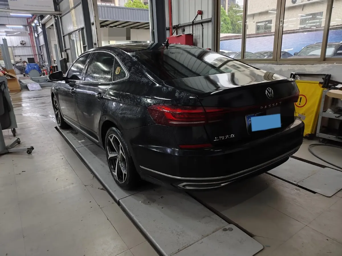2024 Volkswagen Passat 2.0T 186HP L4 7DCT,autocango,china used car exporter,china ev exporter,chinese used car exporter,chinese used ev exporter