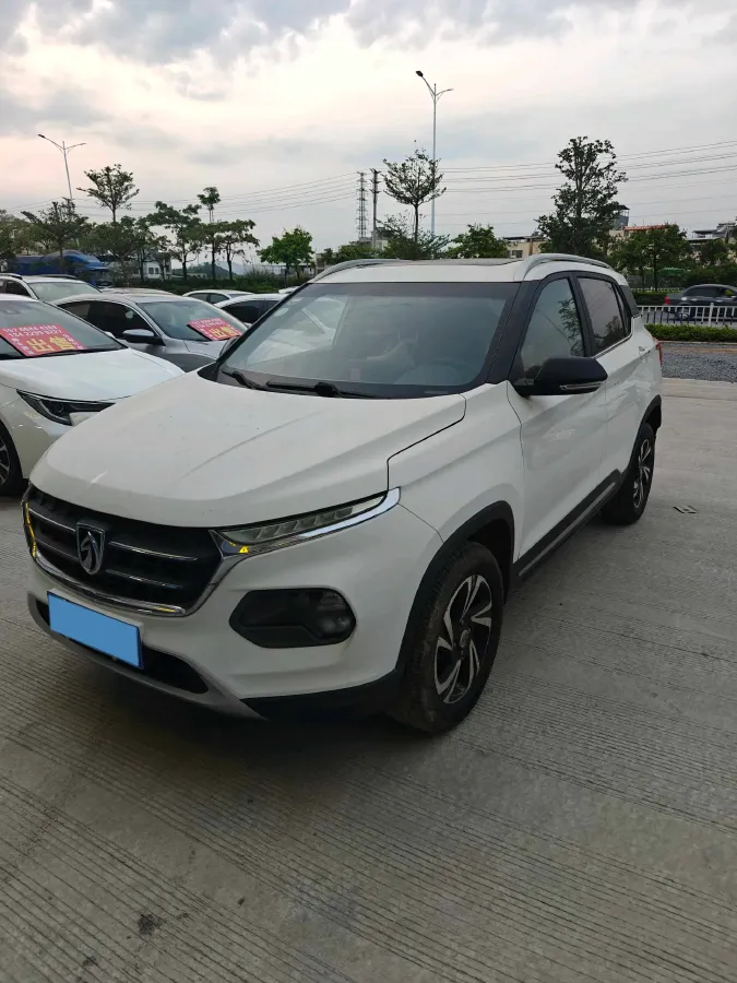 2017 BaoJun 510 1.5L 112HP L4 5AMT,autocango,china used car exporter,china ev exporter,chinese used car exporter,chinese used ev exporter