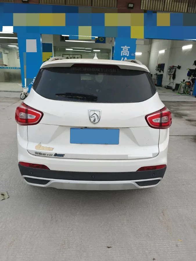 2017 BaoJun 510 1.5L 112HP L4 5AMT,autocango,china used car exporter,china ev exporter,chinese used car exporter,chinese used ev exporter