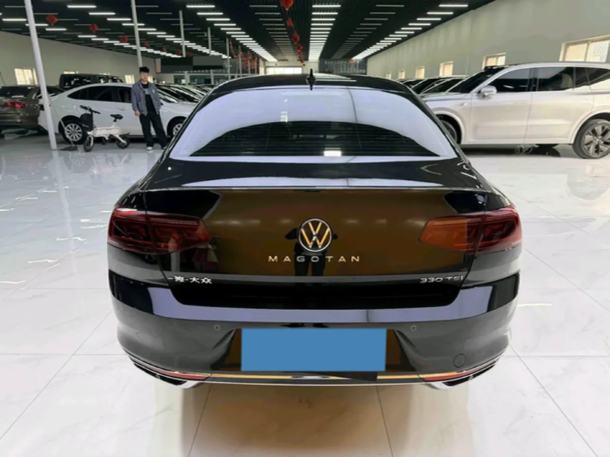 2023 Volkswagen Magotan 2.0T 186HP L4 7DCT,autocango,china used car exporter,china ev exporter,chinese used car exporter,chinese used ev exporter