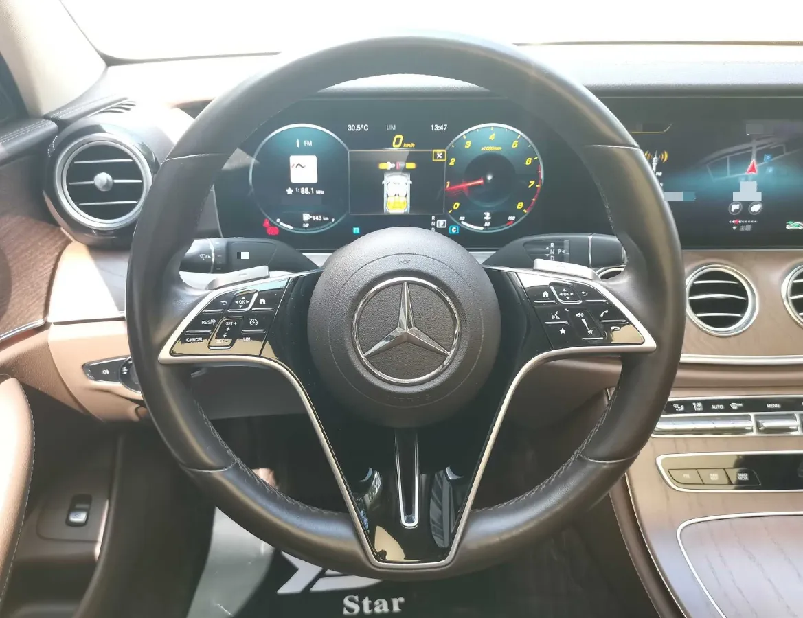2022 Mercedes-Benz E Class 2.0T 258HP L4 9AT,autocango,china used car exporter,china ev exporter,chinese used car exporter,chinese used ev exporter