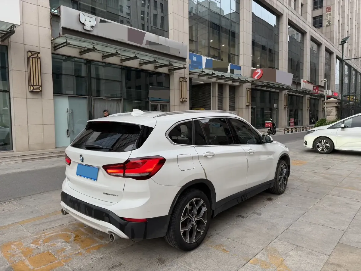 2020 BMW X1 2.0T 192HP L4 7DCT,autocango,china used car exporter,china ev exporter,chinese used car exporter,chinese used ev exporter