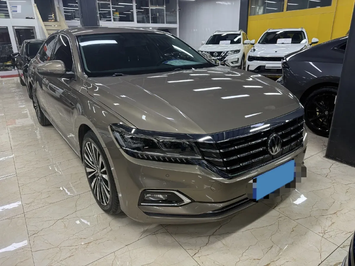 2019 Volvo V40 1.5T 152HP L4 6AT,autocango,china used car exporter,china ev exporter,chinese used car exporter,chinese used ev exporter