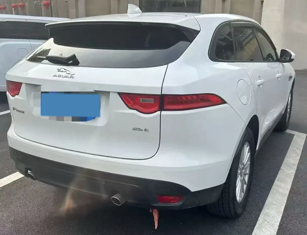 2018 Jaguar E-PACE 2.0T 249HP L4 9AT,autocango,china used car exporter,china ev exporter,chinese used car exporter,chinese used ev exporter