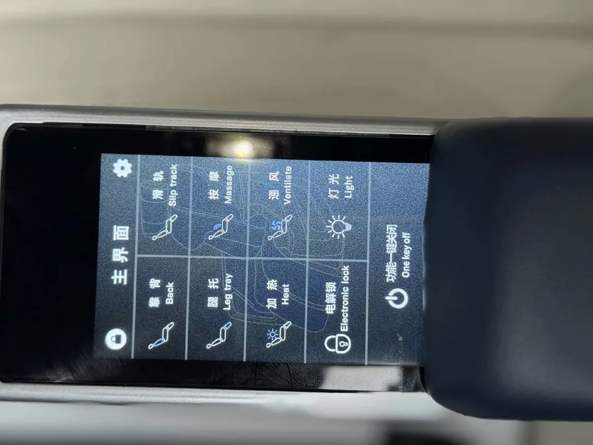 2022 Buick GL8 2.0T 237HP L4 9AT,autocango,china used car exporter,china ev exporter,chinese used car exporter,chinese used ev exporter