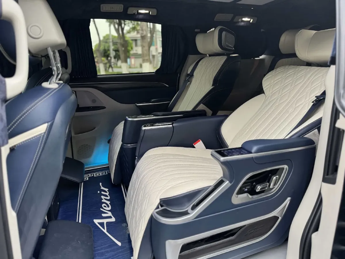 2022 Buick GL8 2.0T 237HP L4 9AT,autocango,china used car exporter,china ev exporter,chinese used car exporter,chinese used ev exporter