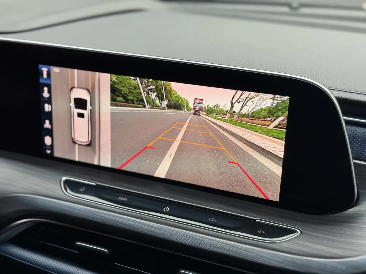 2022 Buick GL8 2.0T 237HP L4 9AT,autocango,china used car exporter,china ev exporter,chinese used car exporter,chinese used ev exporter