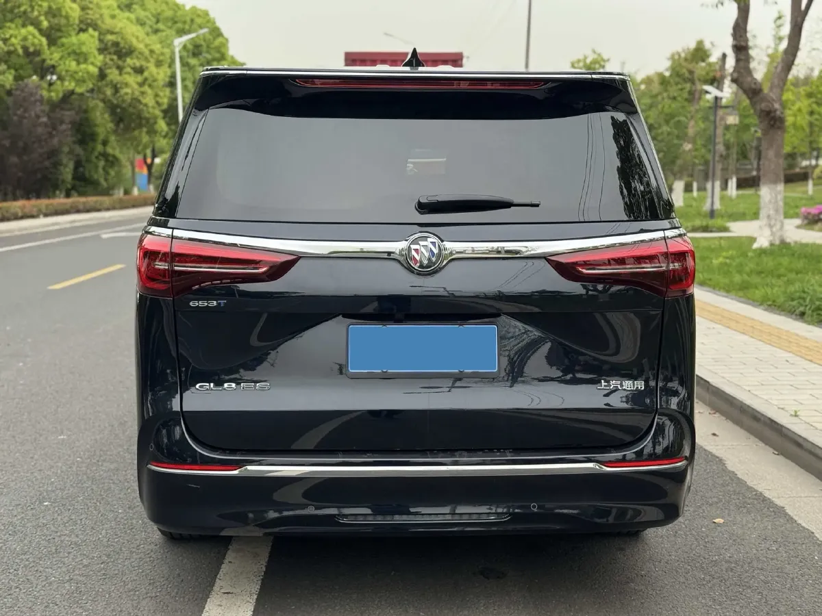 2022 Buick GL8 2.0T 237HP L4 9AT,autocango,china used car exporter,china ev exporter,chinese used car exporter,chinese used ev exporter