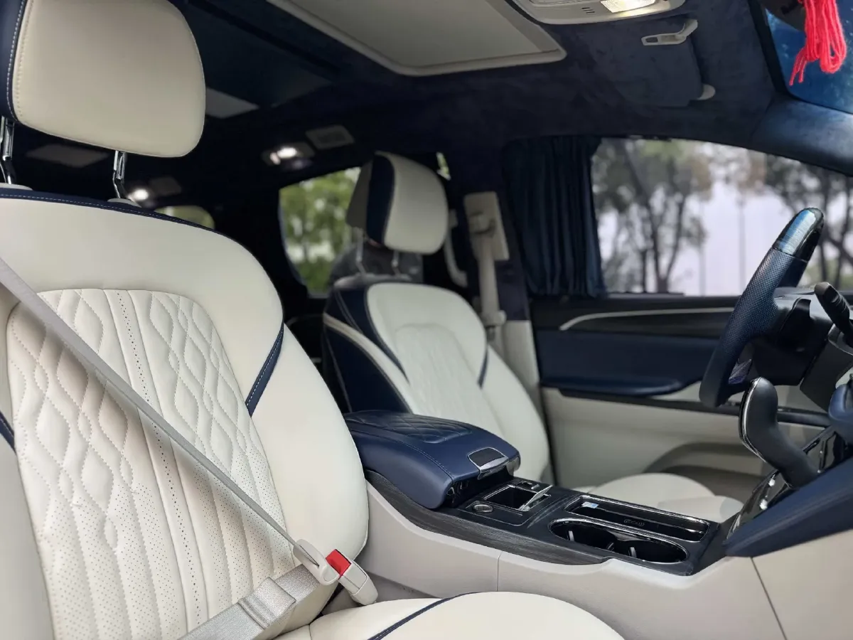 2022 Buick GL8 2.0T 237HP L4 9AT,autocango,china used car exporter,china ev exporter,chinese used car exporter,chinese used ev exporter