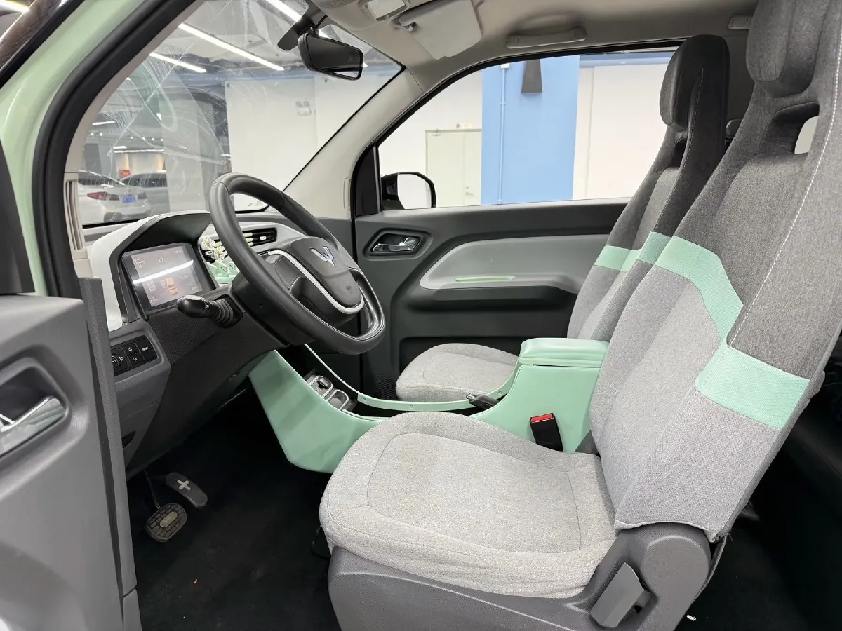 2022 LingBox uni BEV 11.52KWH,autocango,china used car exporter,china ev exporter,chinese used car exporter,chinese used ev exporter