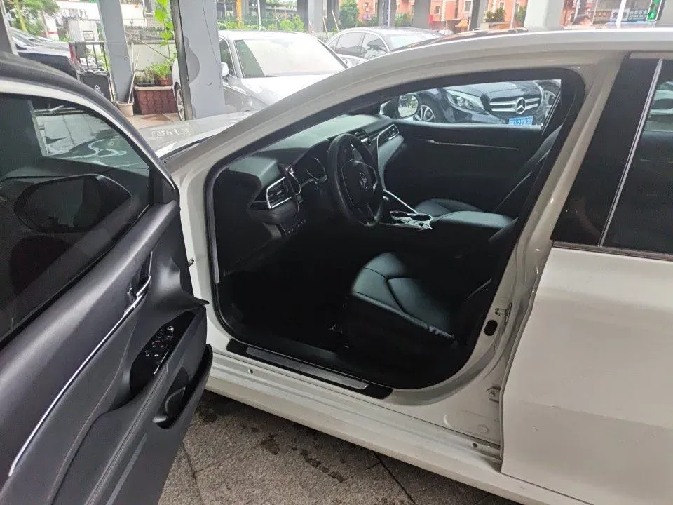 2019 Toyota Camry 2.5L 209HP L4 8AT,autocango,china used car exporter,china ev exporter,chinese used car exporter,chinese used ev exporter