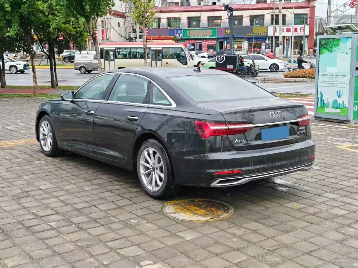 2024 Audi A6L 2.0T 190HP L4 7DCT,autocango,china used car exporter,china ev exporter,chinese used car exporter,chinese used ev exporter