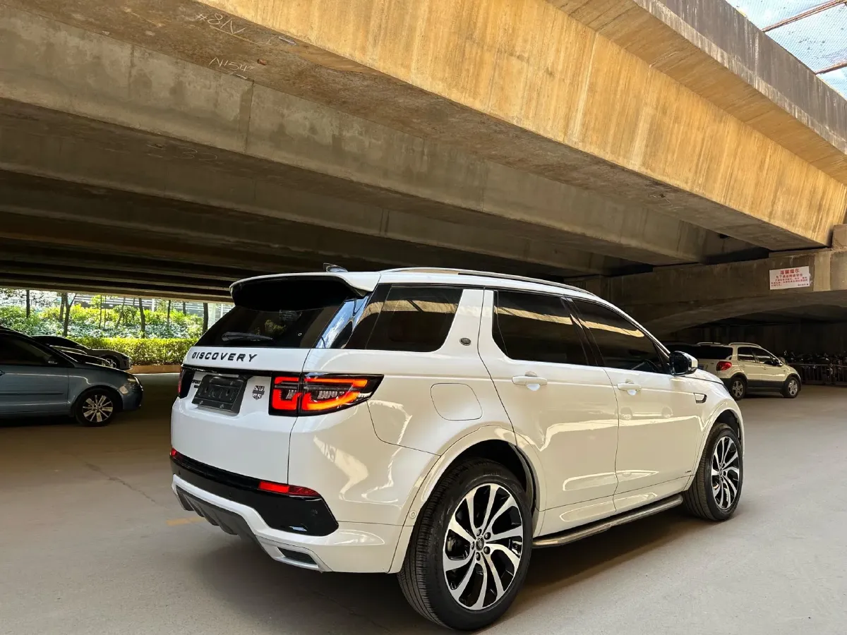 2020 Land Rover Discovery Sport 2.0T 249HP L4 9AT,autocango,china used car exporter,china ev exporter,chinese used car exporter,chinese used ev exporter
