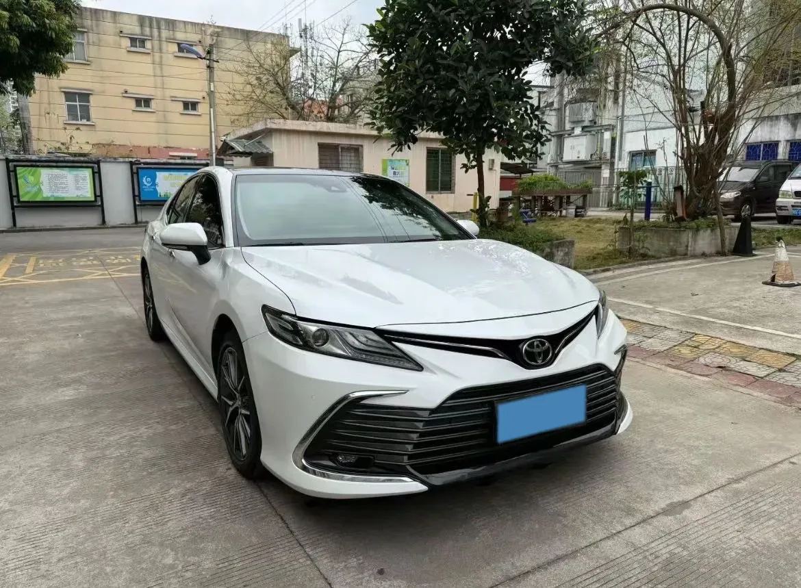 2021 Toyota Camry 2.5L 209HP L4 8AT,autocango,china used car exporter,china ev exporter,chinese used car exporter,chinese used ev exporter