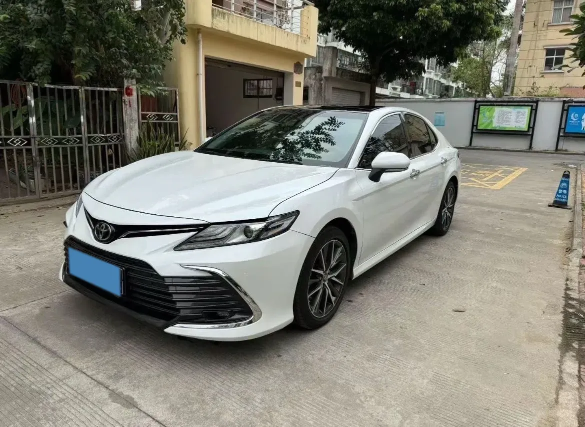 2021 Toyota Camry 2.5L 209HP L4 8AT,autocango,china used car exporter,china ev exporter,chinese used car exporter,chinese used ev exporter