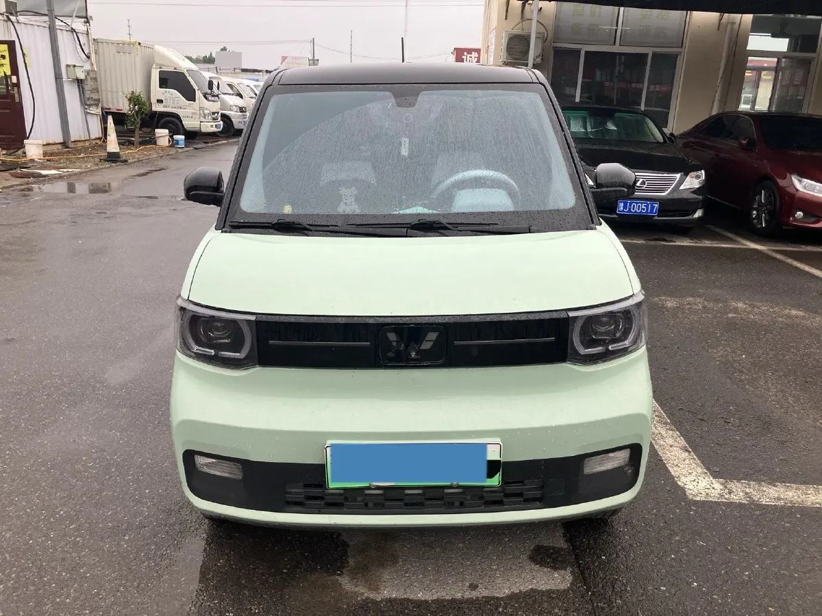 2022 WuLing HongGuang MINI EV BEV 13.9KWH,autocango,china used car exporter,china ev exporter,chinese used car exporter,chinese used ev exporter
