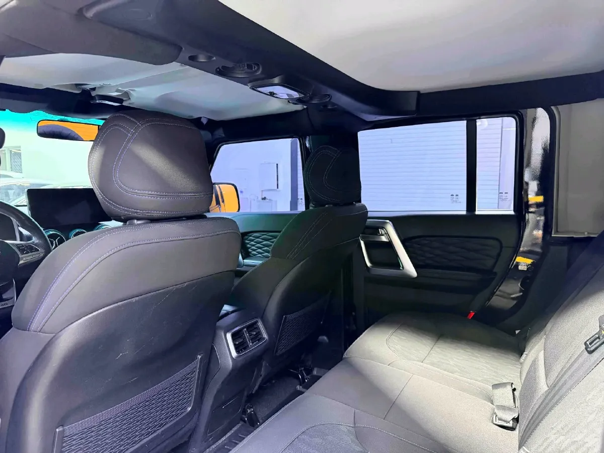 2020 Beijing BJ40 2.0T 224HP L4 8AT,autocango,china used car exporter,china ev exporter,chinese used car exporter,chinese used ev exporter