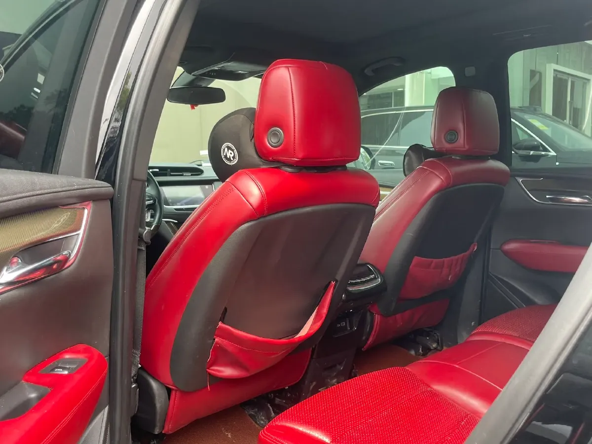 2021 Cadillac XT6 2.0T 237HP L4 9AT,autocango,china used car exporter,china ev exporter,chinese used car exporter,chinese used ev exporter