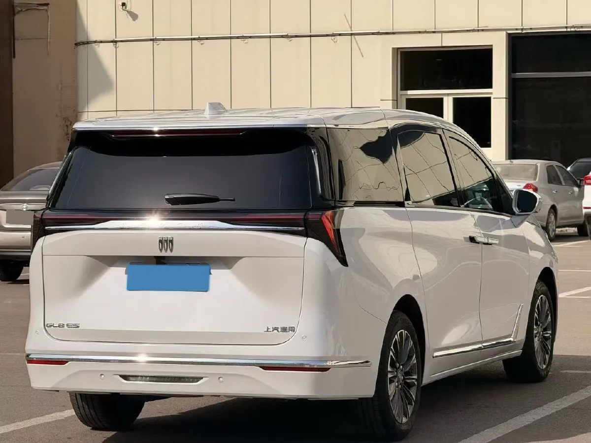 2025 Buick GL8 2.0T 237HP L4 9AT,autocango,china used car exporter,china ev exporter,chinese used car exporter,chinese used ev exporter