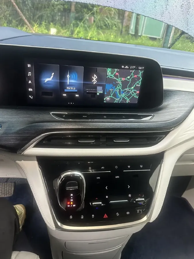 2021 Buick GL8 2.0T 237HP L4 9AT,autocango,china used car exporter,china ev exporter,chinese used car exporter,chinese used ev exporter