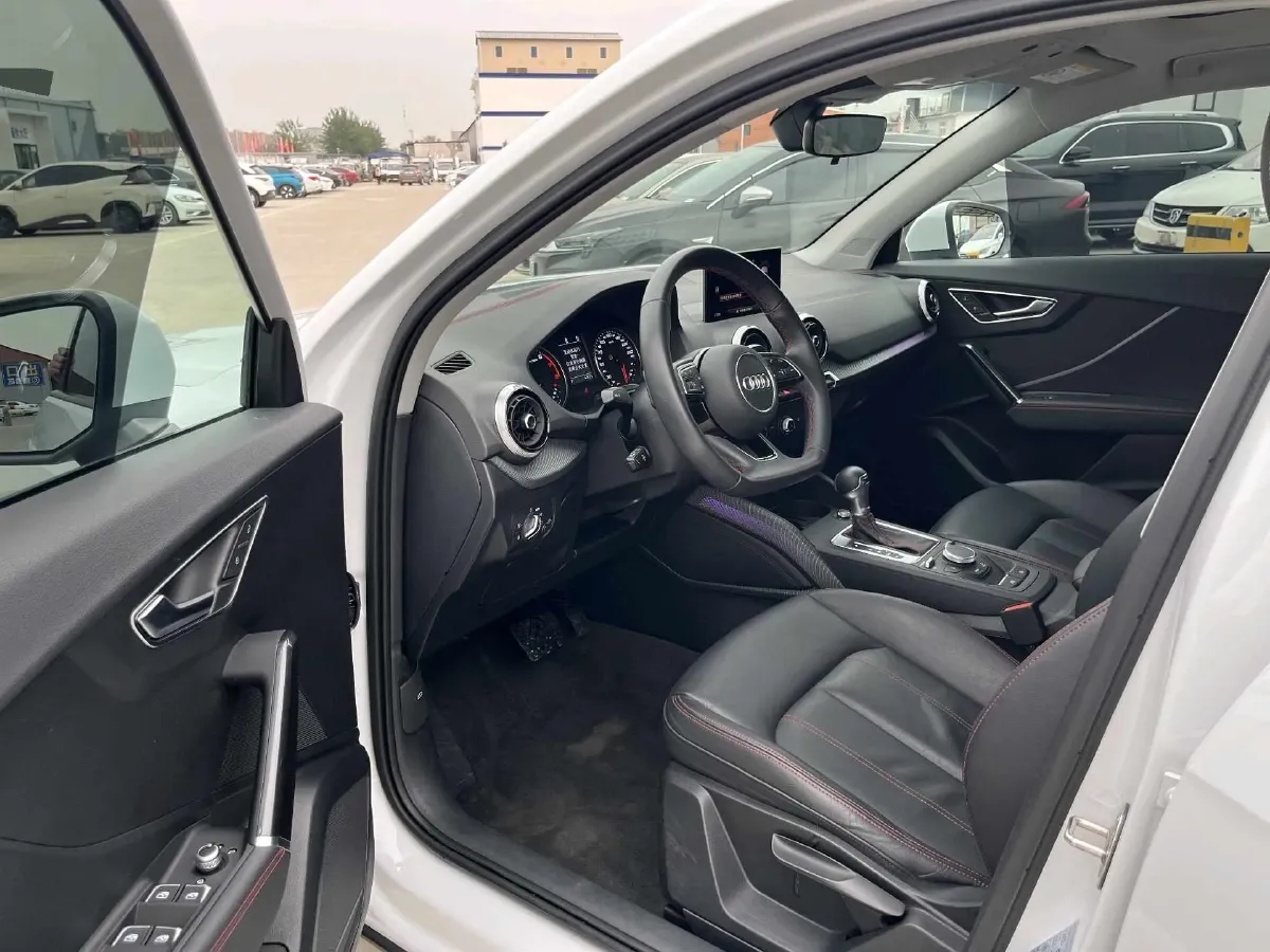 2023 Audi Q2L 1.5T 160HP L4 7DCT,autocango,china used car exporter,china ev exporter,chinese used car exporter,chinese used ev exporter