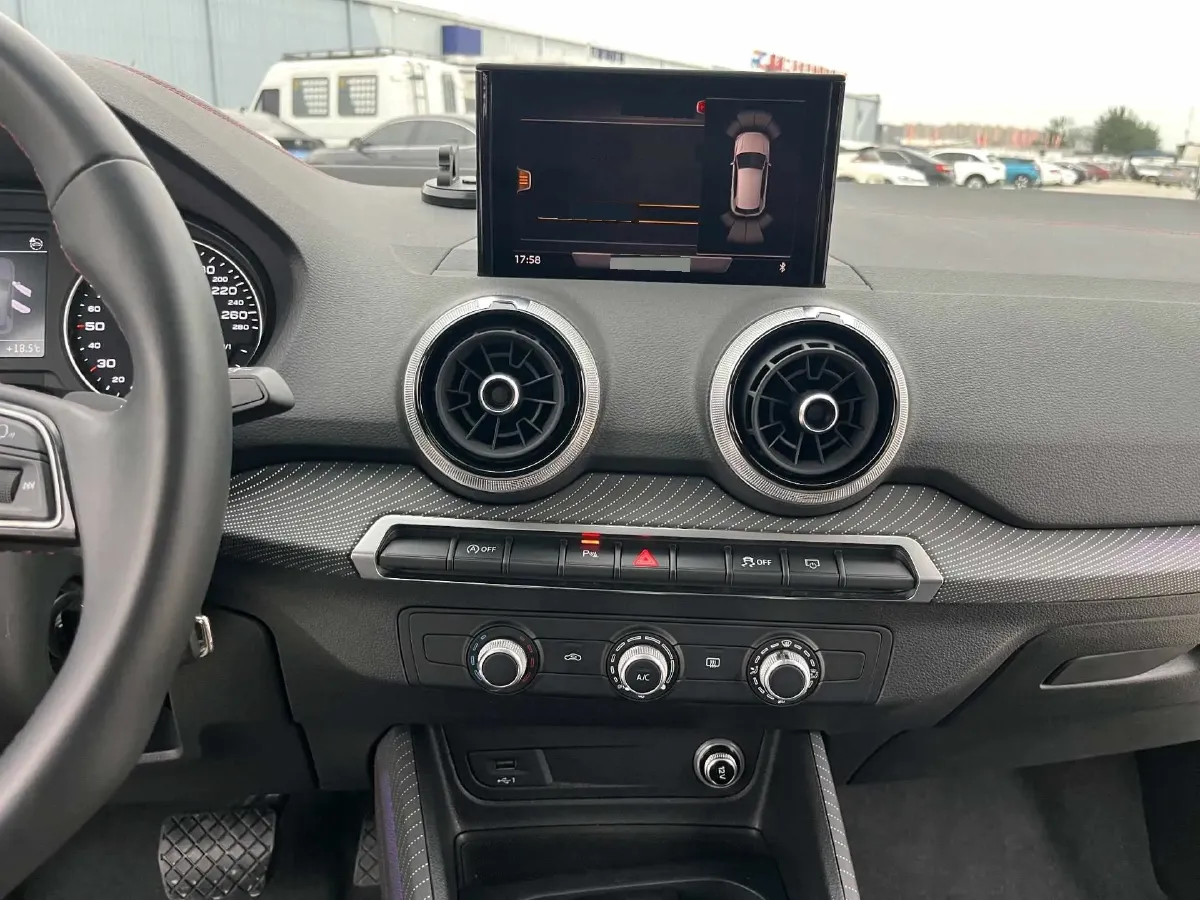 2023 Audi Q2L 1.5T 160HP L4 7DCT,autocango,china used car exporter,china ev exporter,chinese used car exporter,chinese used ev exporter